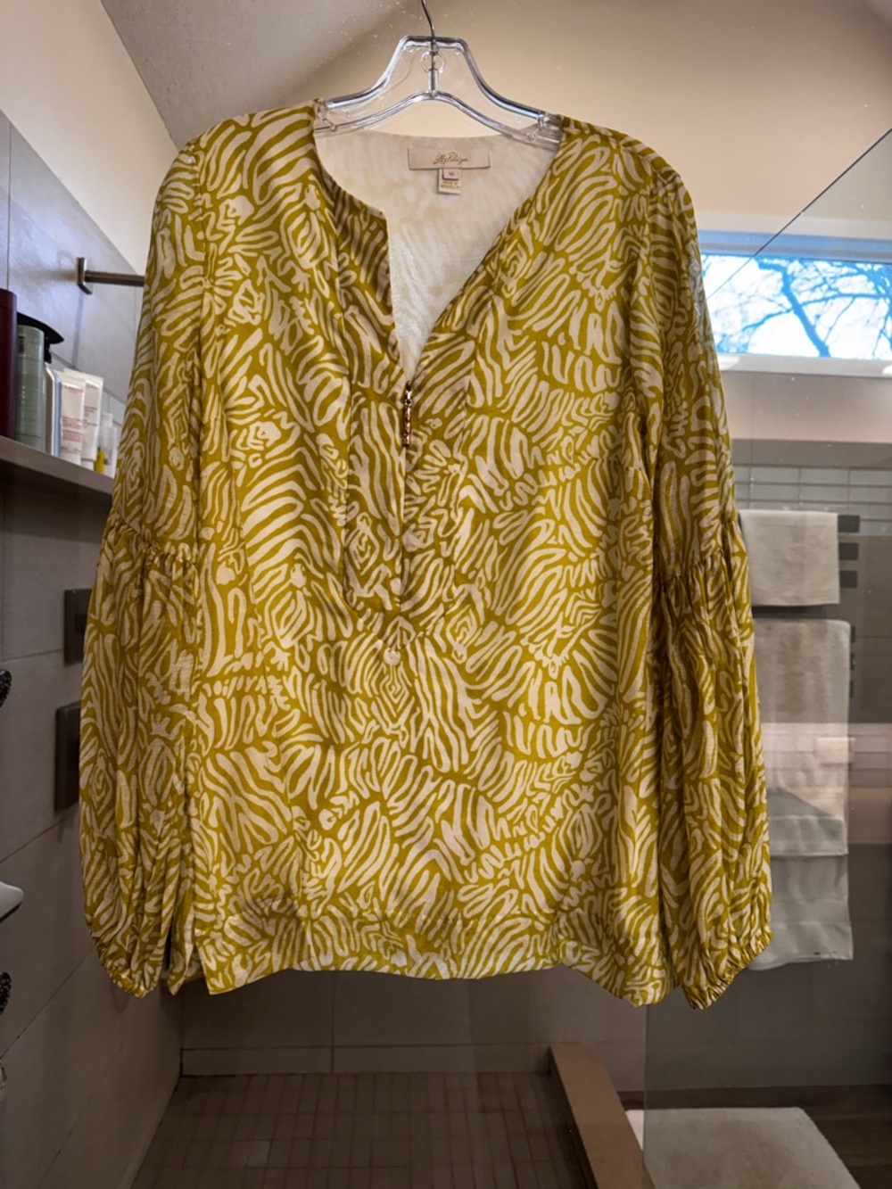Lilly Pulitzer Yellow & White Printed blouse